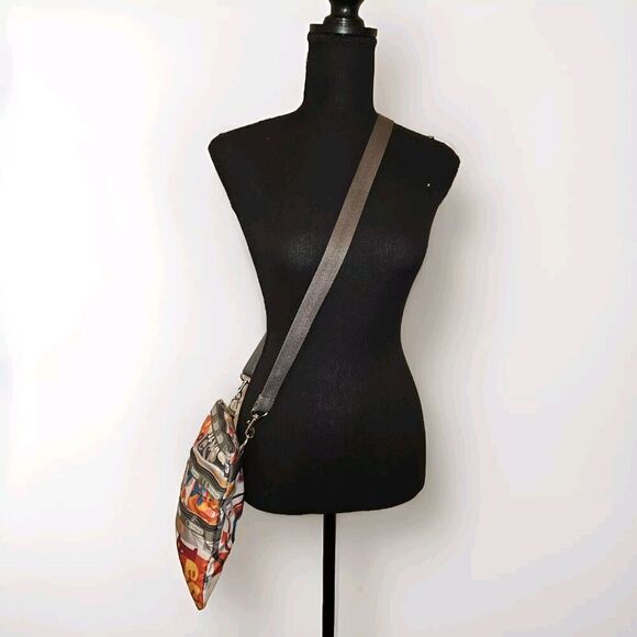 LeSportsac 3 Zipper Crossbody Purse Bag Multicolor Adjustable Strap 9”x7” - Picture 2 of 10